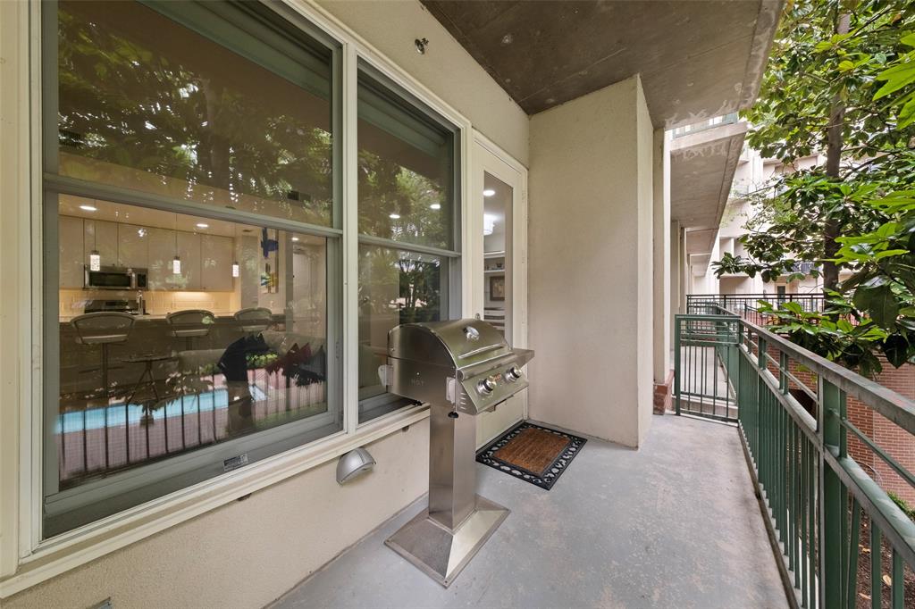5055 Addison Circle 209 Property Photo 16
