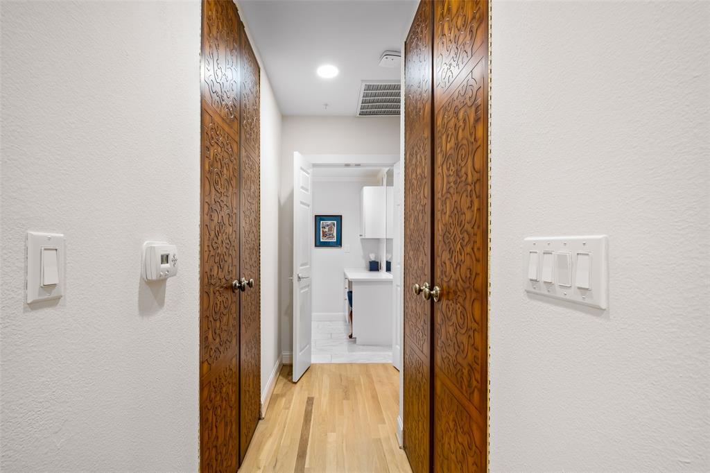 5055 Addison Circle 209 Property Photo 25
