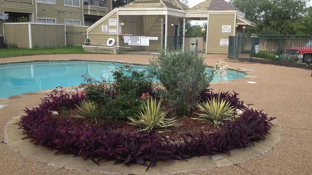 4113 Esters Road 604 Property Photo 1