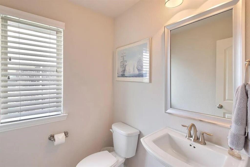 3516 Ophel Way Property Photo 34