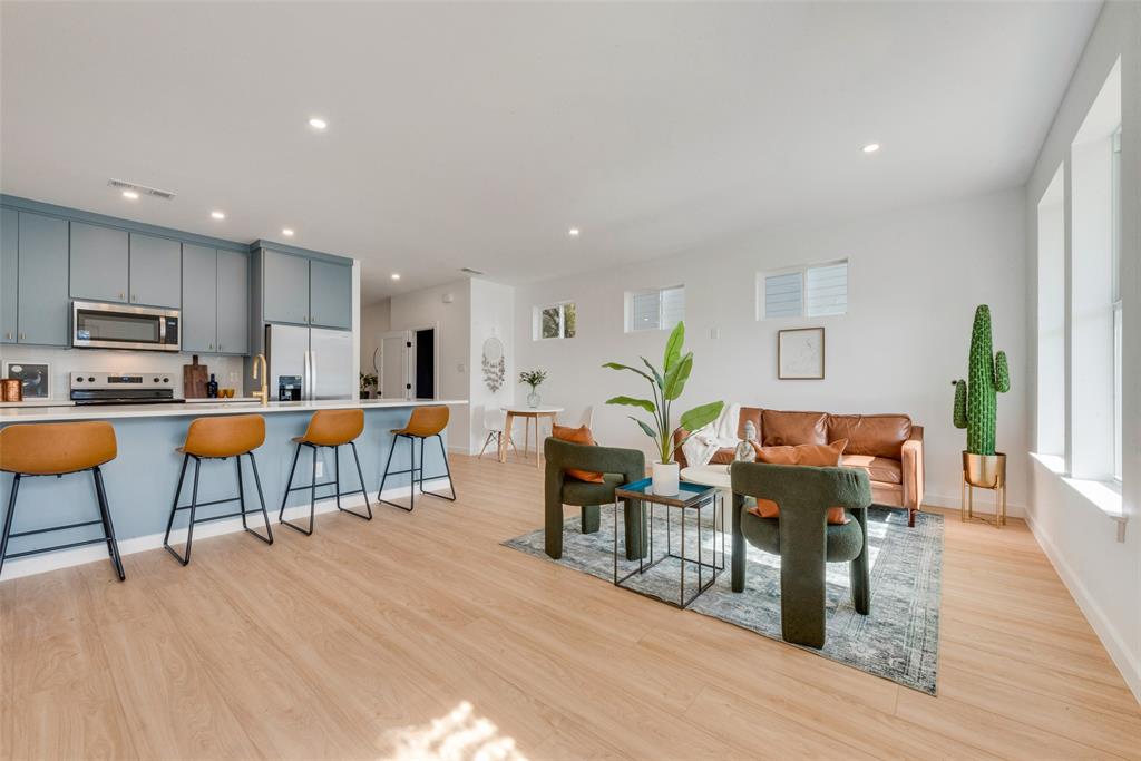 621-623 Melba Street Property Photo 2