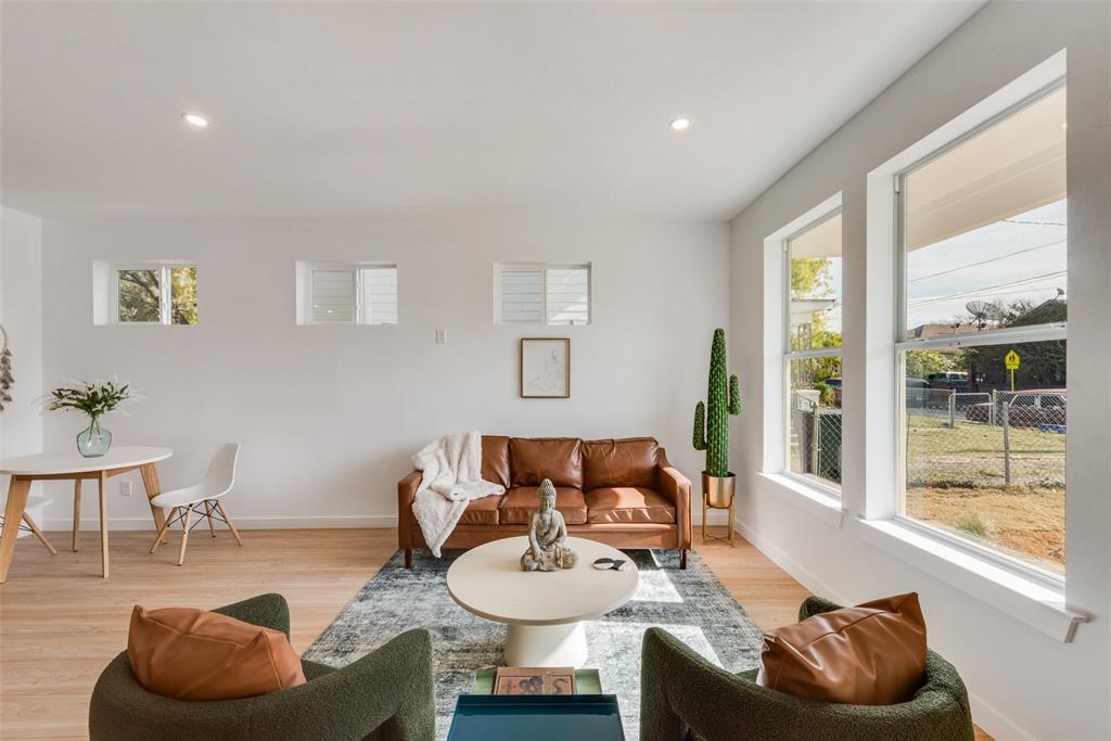 621-623 Melba Street Property Photo 3