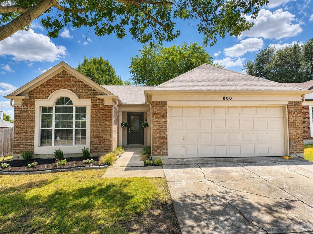 800 Bracken Place Property Photo 1