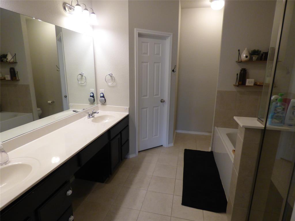 7416 Boat Wind Road Property Photo 12