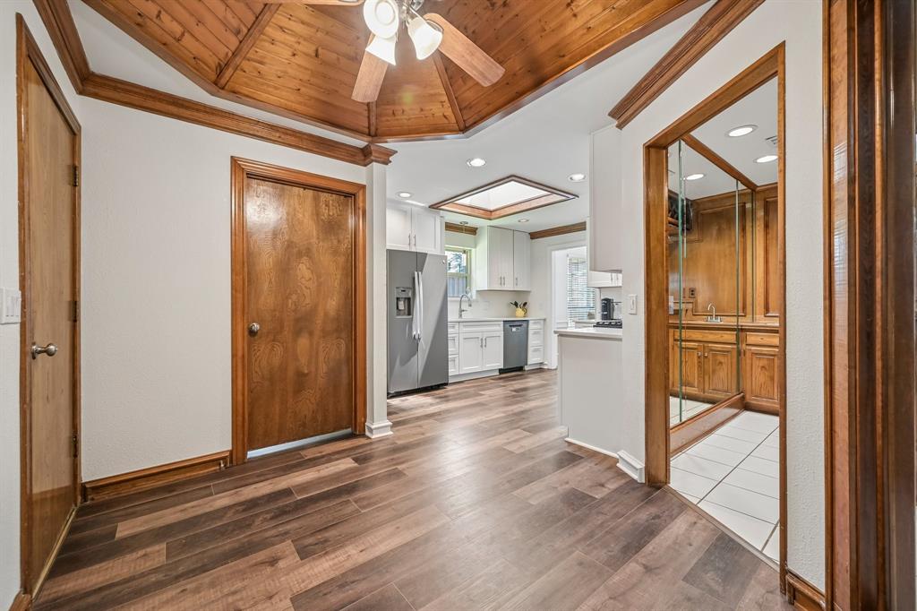 925 Spring Brook Drive Property Photo 14