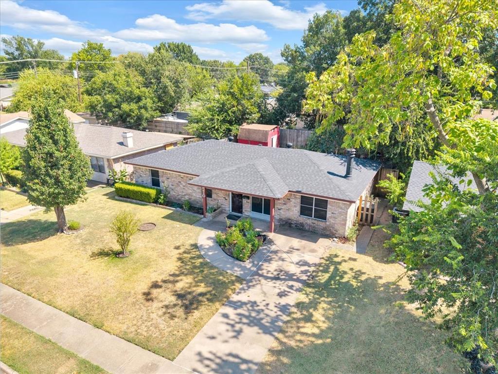 2210 Starlite Lane Property Photo 4