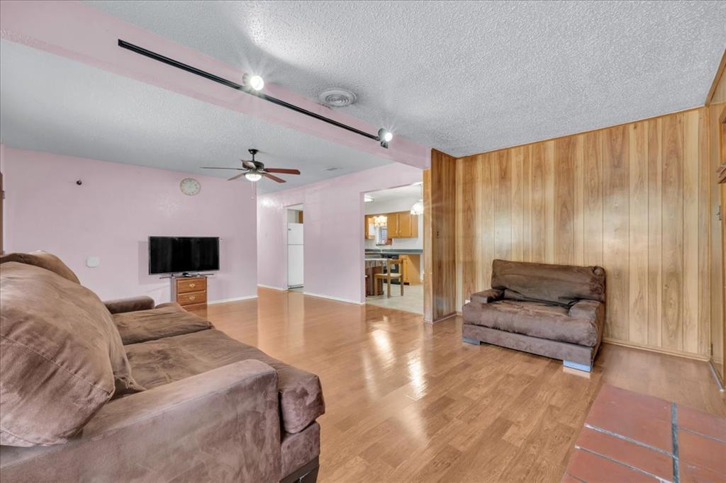 2210 Starlite Lane Property Photo 10