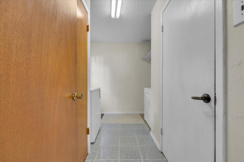 2210 Starlite Lane Property Photo 13