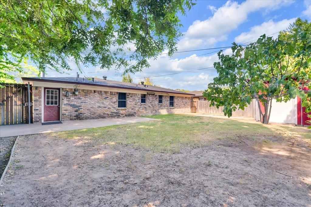 2210 Starlite Lane Property Photo 25