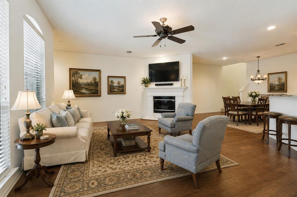 5897 Pisa Lane Property Photo 4