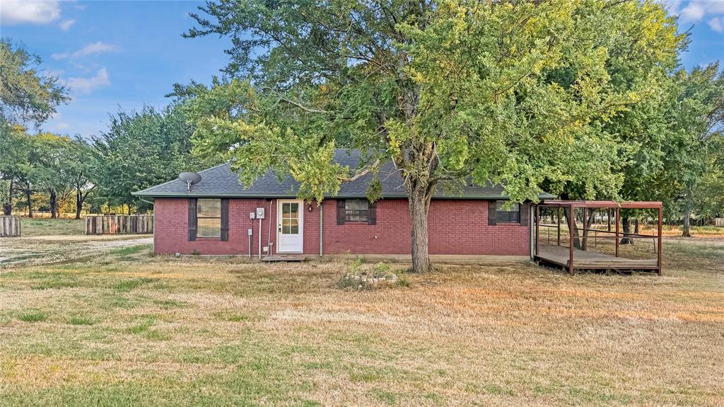 697 County Road 166 Property Photo 17