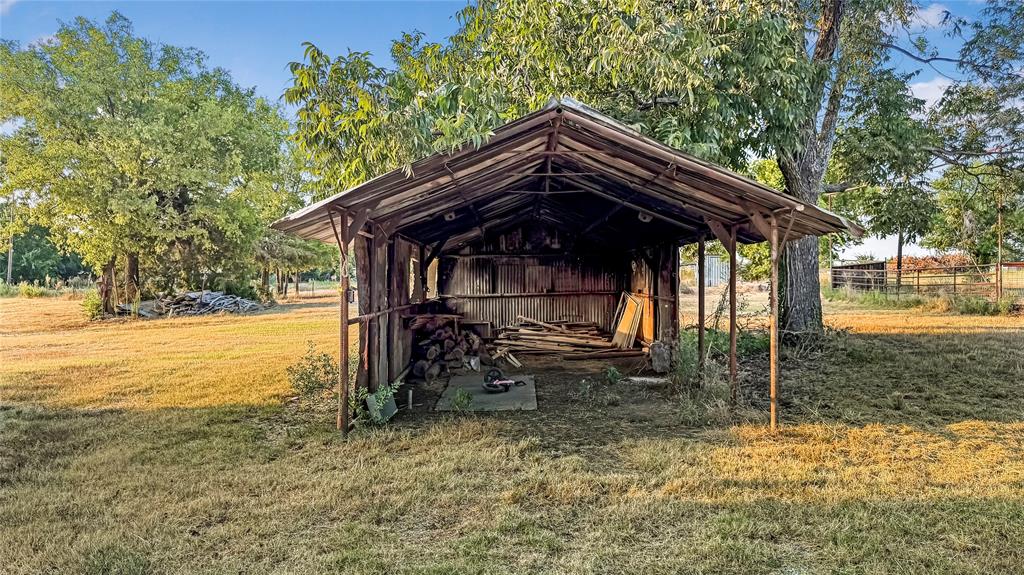 697 County Road 166 Property Photo 23