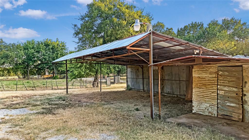 697 County Road 166 Property Photo 24
