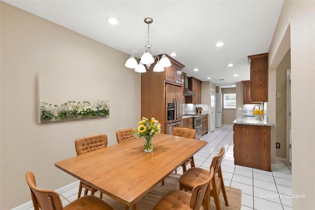 413 Hardwood Trail Property Photo 4