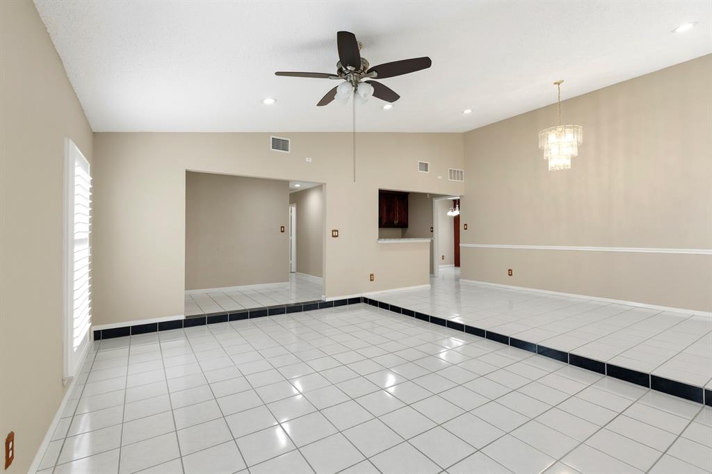 413 Hardwood Trail Property Photo 6