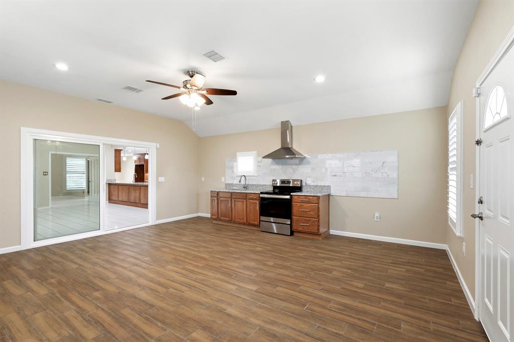 413 Hardwood Trail Property Photo 17