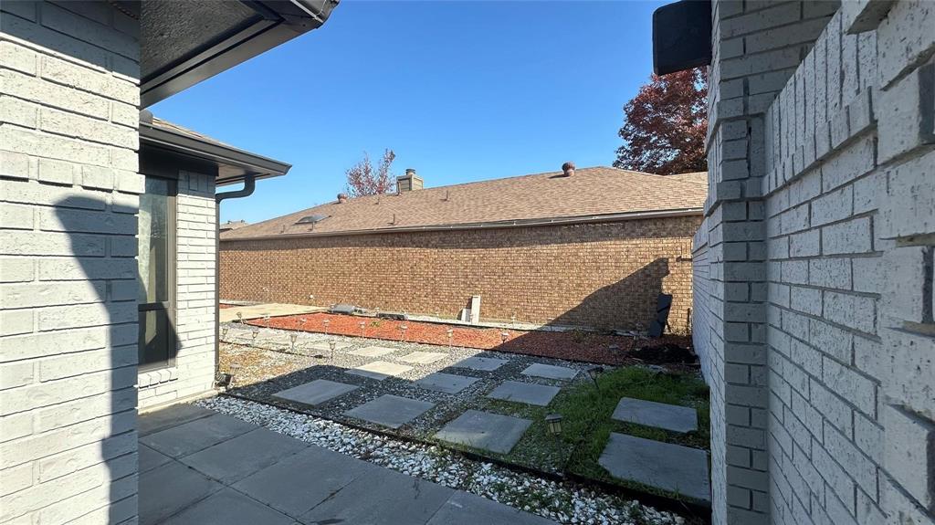 3925 Capricorn Court Property Photo 5