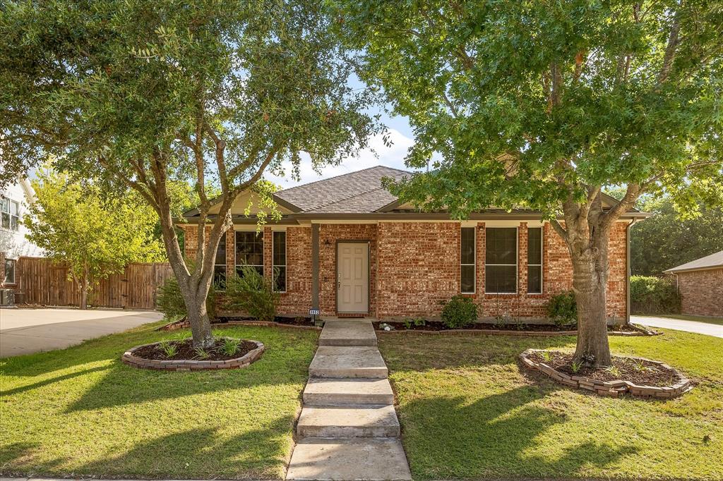 3852 Juniper Hills Drive Property Photo 1