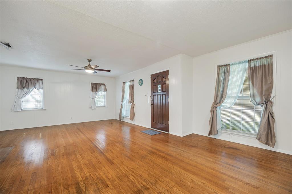 204 W 7th Street Property Photo 6