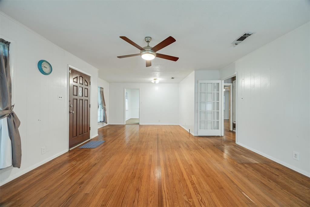 204 W 7th Street Property Photo 8