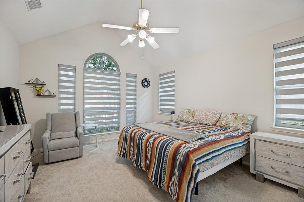 306 Tustin Court Property Photo 12