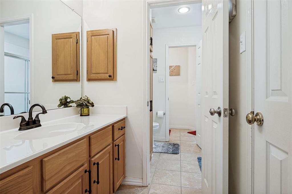 306 Tustin Court Property Photo 18
