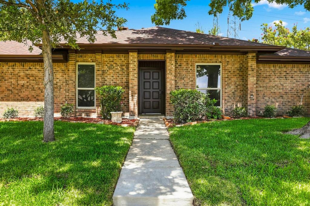 2517 Lawnview Drive Property Photo 1