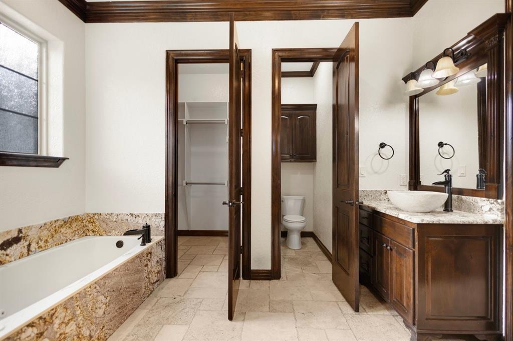 7820 Molina Drive Property Photo 13