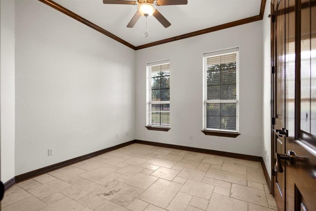 7820 Molina Drive Property Photo 15