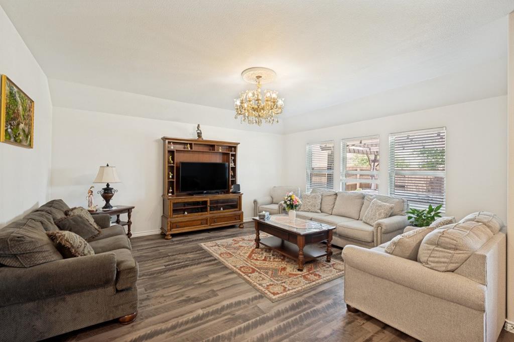 2920 Brazos Drive Property Photo 11