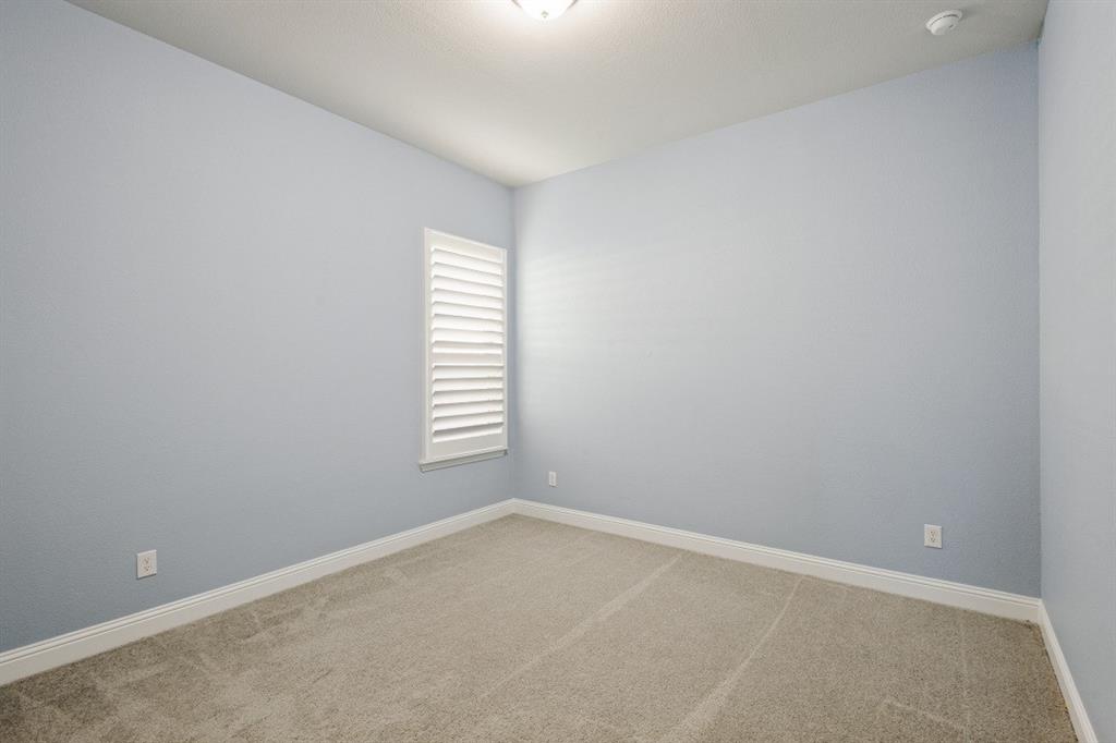 603 Warner Drive Property Photo 7
