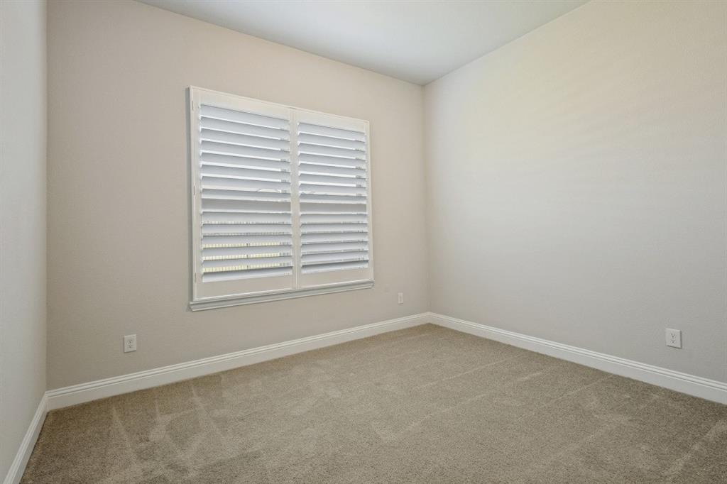 603 Warner Drive Property Photo 9