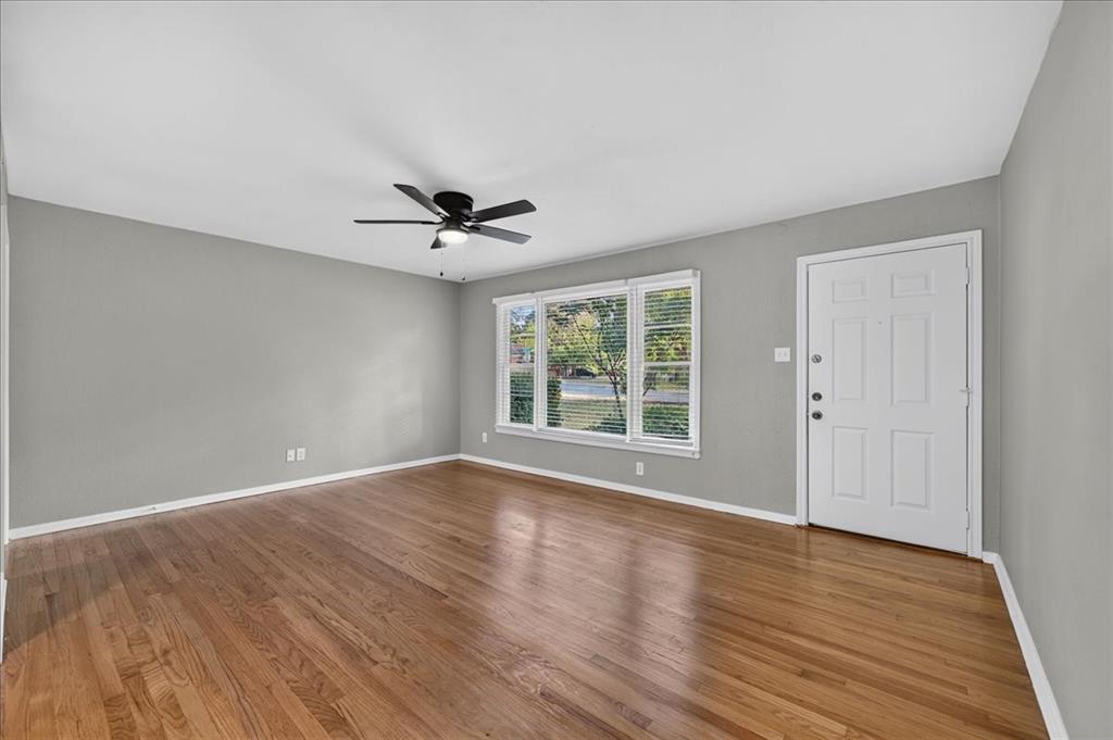 7433 Vallejo Drive Property Photo 5