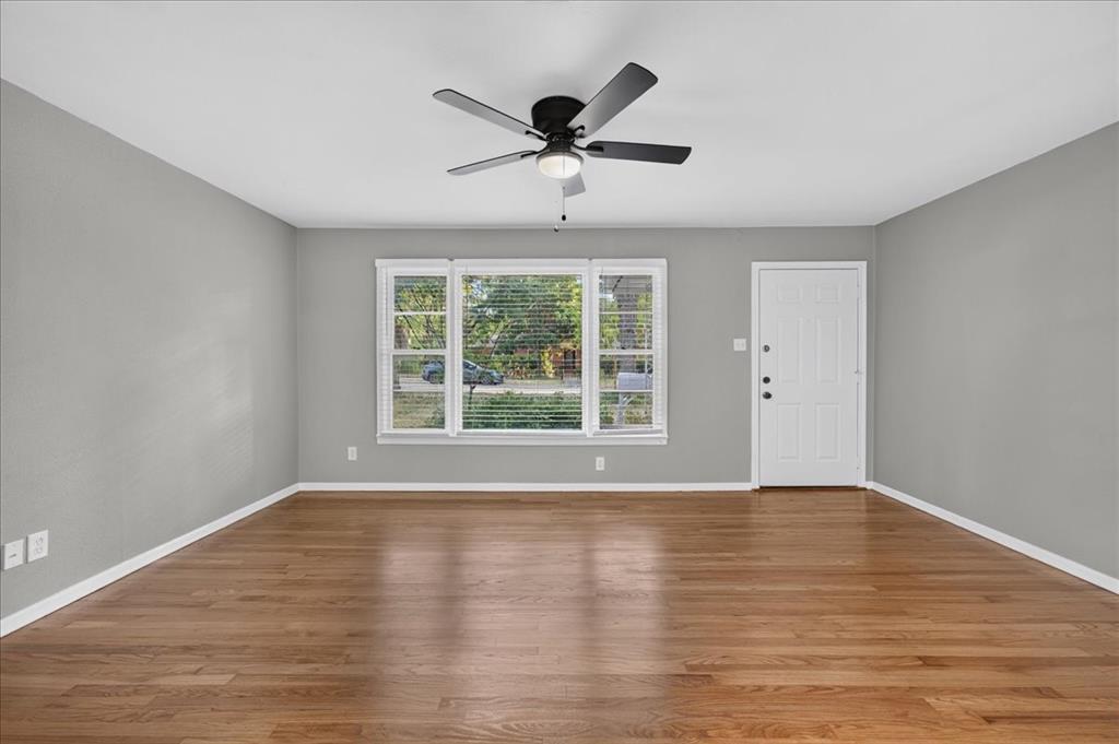 7433 Vallejo Drive Property Photo 6