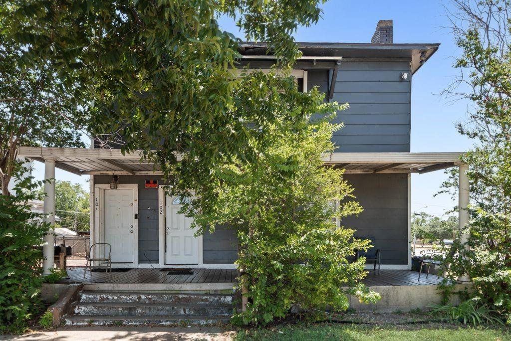 5004 E Side Avenue Property Photo 2