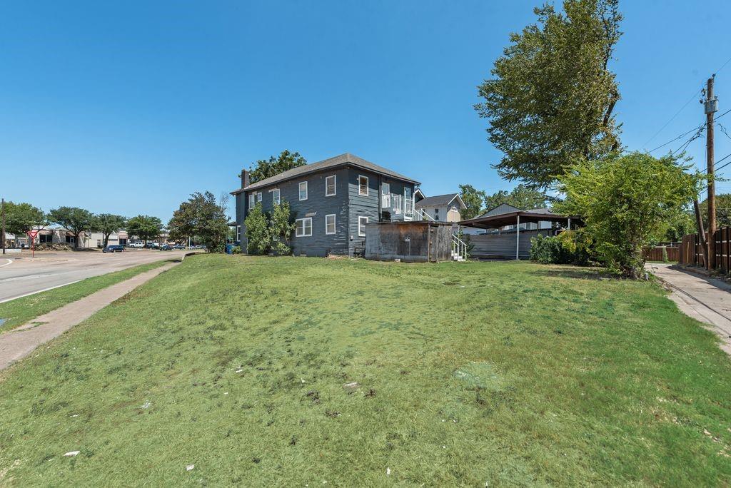 5004 E Side Avenue Property Photo 22