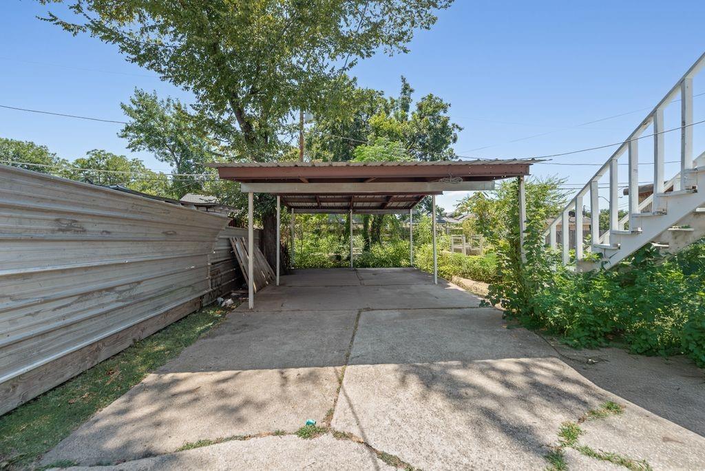 5004 E Side Avenue Property Photo 24