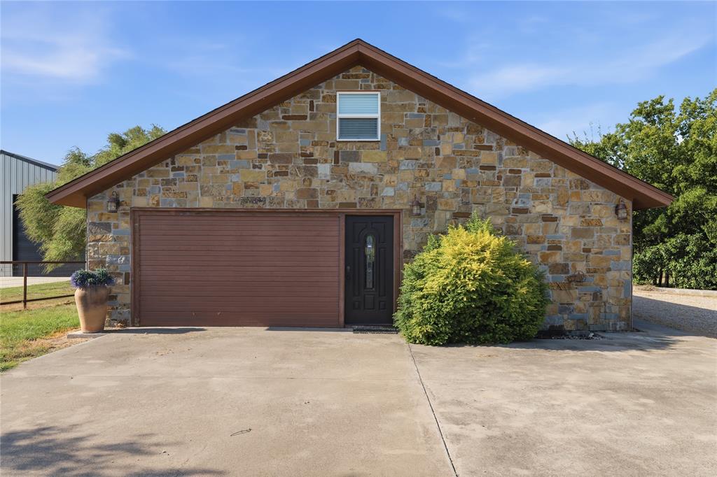 8033 Lax Drive Property Photo 11