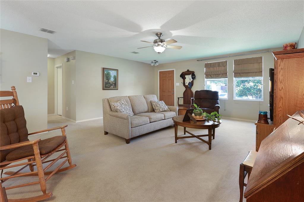 1121 Batt Masterson Drive Property Photo 8