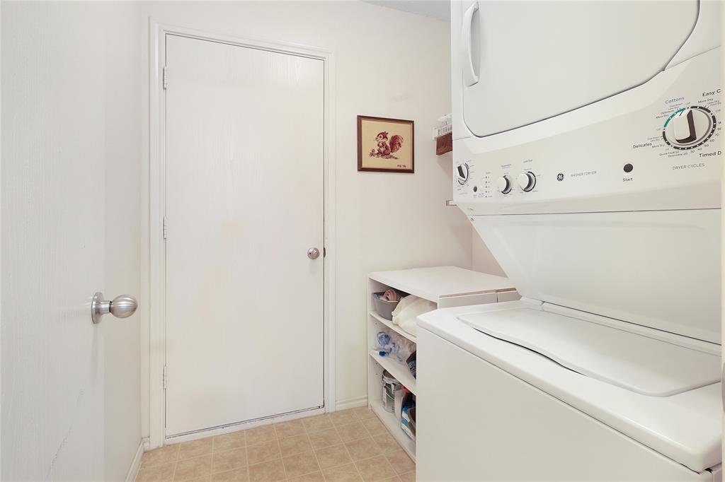 1121 Batt Masterson Drive Property Photo 26