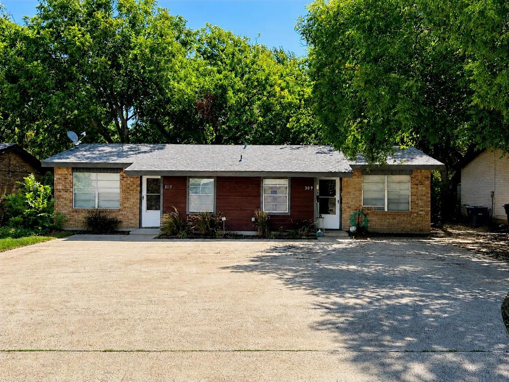307 Elliott Street Property Photo 1