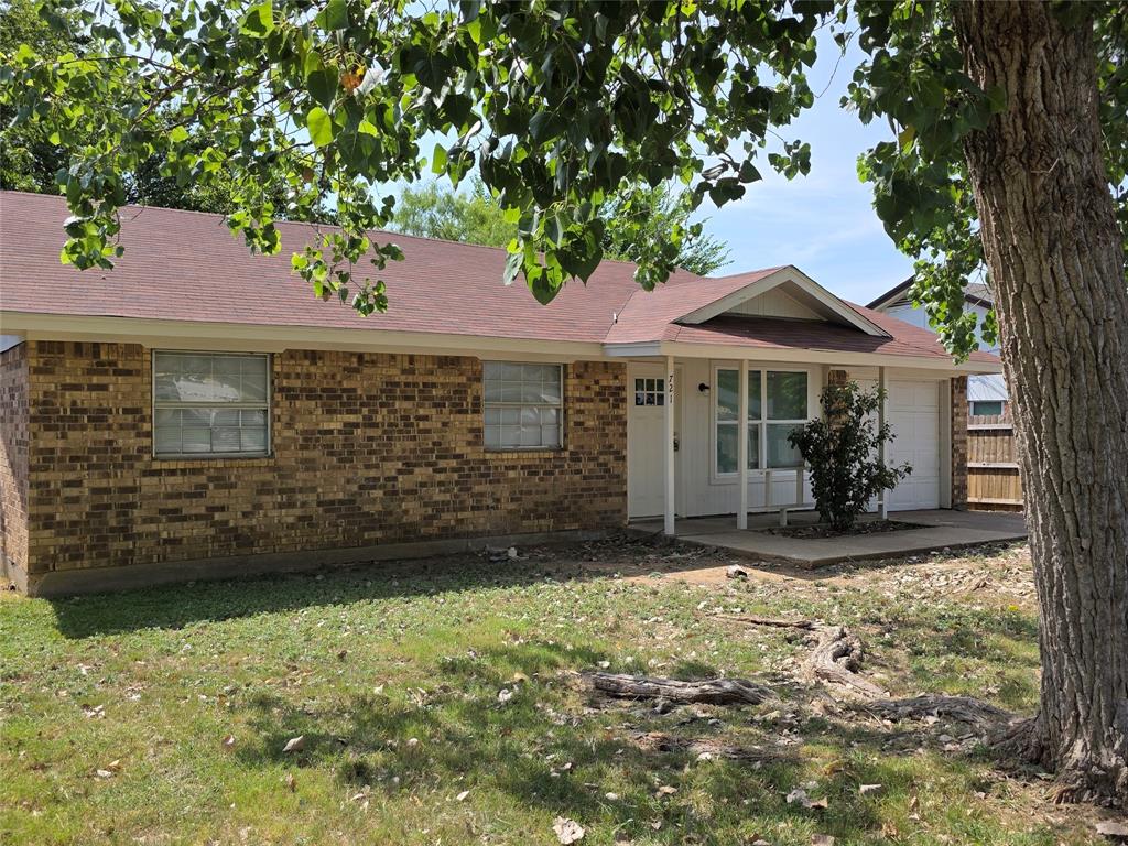 721 N Cummings Drive Property Photo 1