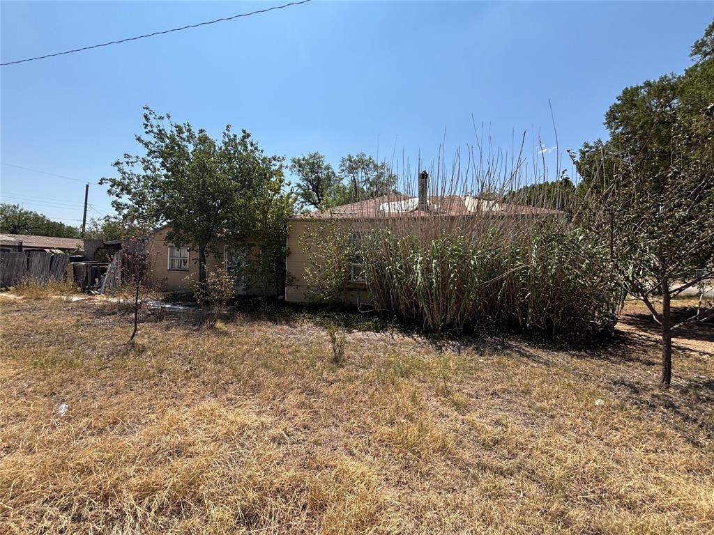 649 Avenue F Property Photo 3