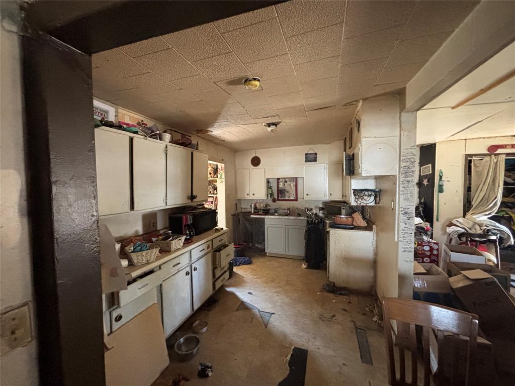 649 Avenue F Property Photo 14