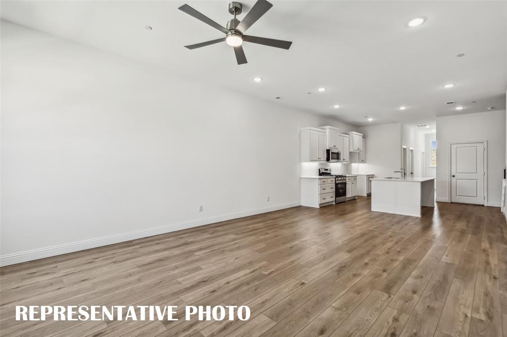 1032 Splitrock Drive Property Photo 4