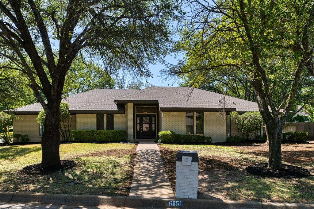 6851 Shorecrest Court Property Photo 1