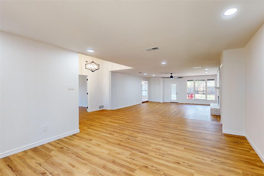 6851 Shorecrest Court Property Photo 9