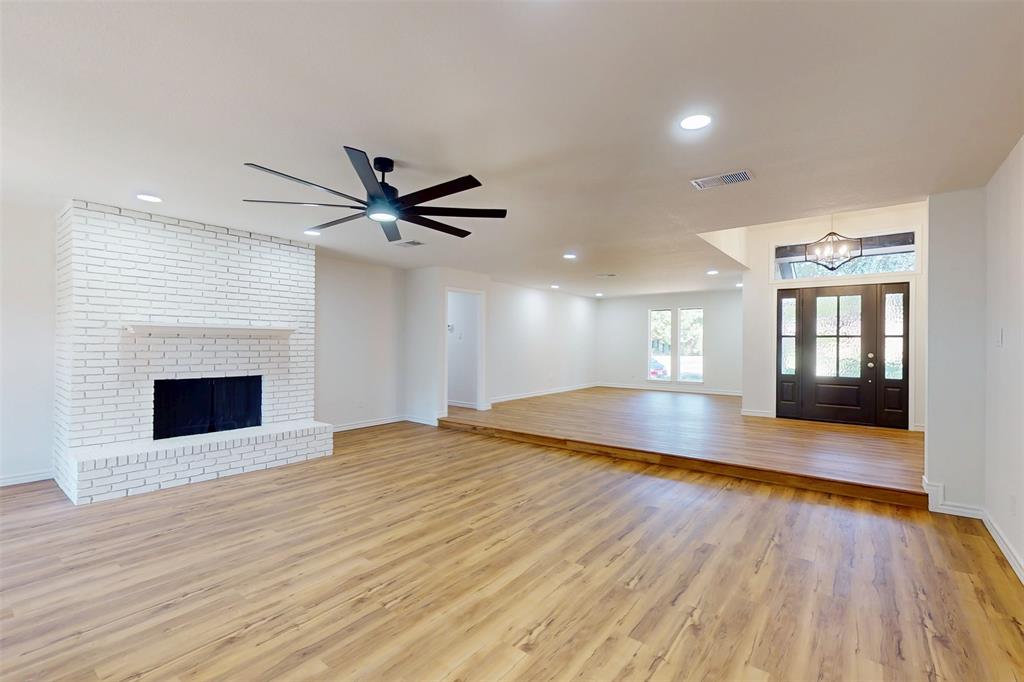 6851 Shorecrest Court Property Photo 11