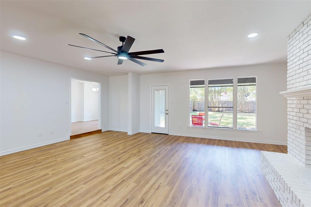 6851 Shorecrest Court Property Photo 13
