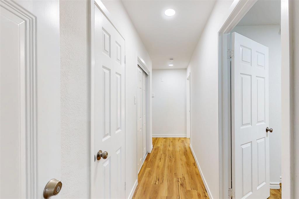 6851 Shorecrest Court Property Photo 24